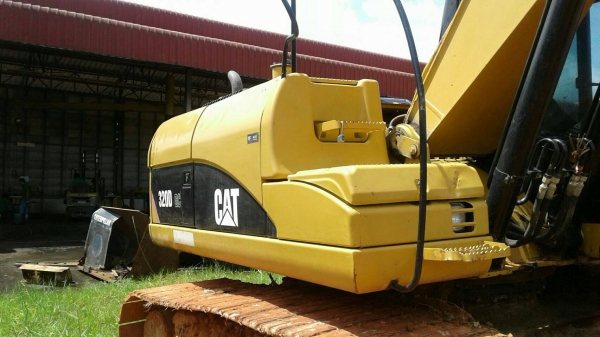 ขายดาวน์!! Cat320D ไมล์ 6,000 ชม. สภาพสวยค่ะ ขายดาวน์!! Cat320D ไมล์ 6,000 ชม. สภาพสวยค่ะ