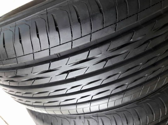 ยางรถยนต์มือสอง BRIDGESTONE รุ่น TURANZA GR100 .205 55R16 ปี2016 สภาพสวยมากๆไร้ที่ติ ดอกเยอะมากๆ90\%คุ้มสุดๆใช้อีกยาวๆ