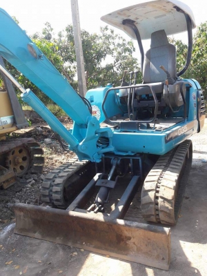 ขาย KUBOTA 035   เก่าใน สภาพดี มีลายแย๊ก  เอกสารครบ ลองระบบกันได้ทุกวัน  โทร  089-3818694 ดวงนภา