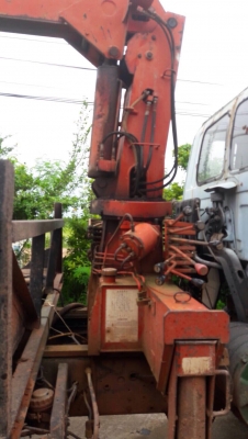 UNIC เครน3ตัน 3ปลอก พร้อมถอดลงจากรถ
