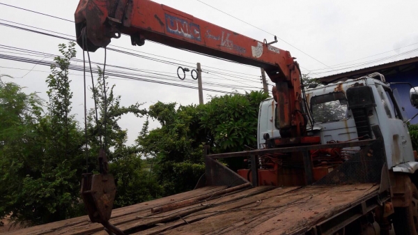 UNIC เครน3ตัน 3ปลอก พร้อมถอดลงจากรถ