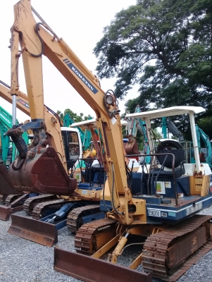 ต้องการขายรถขุดยี่ห้อKOMATSU-PC15-5 รถนอกนำเข้าจากญี่ปุ่น ต้องการขายรถขุดยี่ห้อKOMATSU-PC15-5 รถนอกนำเข้าจากญี่ปุ่น