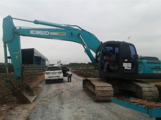 ขายรถแบคโฮ KOBELCO SK200-8 YN12 SuperX ใช้งาน 6,xxx ชั่วโมง