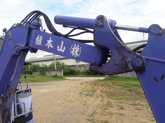 ขายแบคโฮ KOMATSU PC28 UU-2E(เท่า PC30)บูมออฟเซท คอนโทลสั้นไฟฟ้า โทร098-7962549 ขายแบคโฮ KOMATSU PC28 UU-2E(เท่า PC30)บูมออฟเซท คอนโทลสั้นไฟฟ้า โทร098-7962549