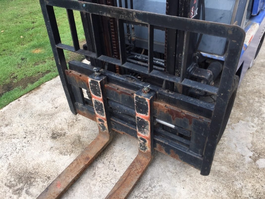 ขายถูก โฟล์กลิฟท์ไฟฟ้า TOYOTA 2FBL7 เก่าญี่ปุ่น ตามสภาพ ขายถูก โฟล์กลิฟท์ไฟฟ้า TOYOTA 2FBL7 เก่าญี่ปุ่น ตามสภาพ