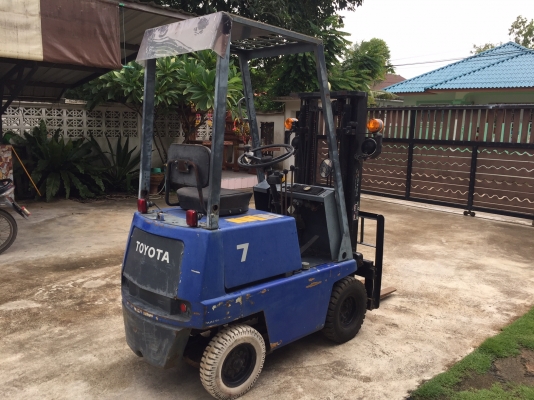 ขายถูก โฟล์กลิฟท์ไฟฟ้า TOYOTA 2FBL7 เก่าญี่ปุ่น ตามสภาพ ขายถูก โฟล์กลิฟท์ไฟฟ้า TOYOTA 2FBL7 เก่าญี่ปุ่น ตามสภาพ