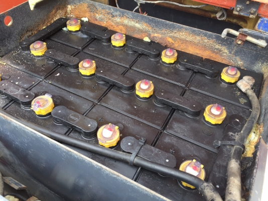 ขายถูก โฟล์กลิฟท์ไฟฟ้า TOYOTA 2FBL7 เก่าญี่ปุ่น ตามสภาพ ขายถูก โฟล์กลิฟท์ไฟฟ้า TOYOTA 2FBL7 เก่าญี่ปุ่น ตามสภาพ