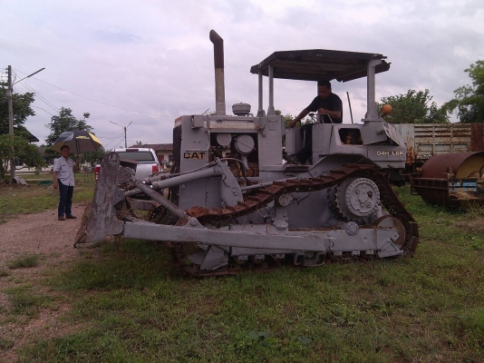 ขายรถแทรกเตอร๋ CAT D4H เอกสารอินวอย ขายรถแทรกเตอร๋ CAT D4H เอกสารอินวอย