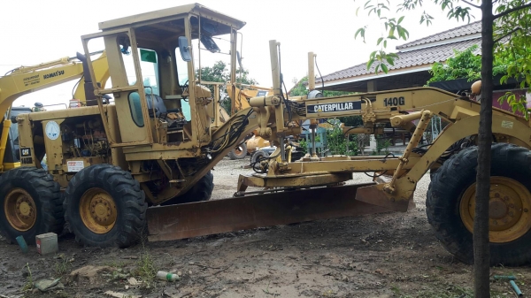 ขออนุญาติขาย รถเกรตเด้อเครื่องไดรเร็ก8Z เครื่องดีมากจากนอกเก๋งแอร์พร้อมใช้งานเอกสารอินวอยราคาพ่อค้าเบาๆสนใจติดต่อ0853224877-0988930465