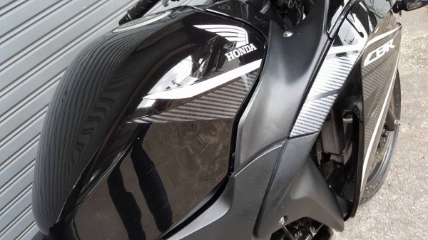 ขออนุญาตขาย HONDA CBR150i NEW จดทะเบียนปี 2014 รถพร้อมใช้งาน วิ่งน้อย 9,XXX KM เครื่องดีมาก ฟรีค่าโอ ขออนุญาตขาย HONDA CBR150i NEW จดทะเบียนปี 2014 รถพร้อมใช้งาน วิ่งน้อย 9,XXX KM เครื่องดีมาก ฟรีค่าโอ