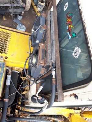 ขาย 395,000 บาท  KOMATSU PC120-5 เครื่องดี ปั้มแรง โช่หนา เอวแน่น ไฟฟ้าตัด เอกสารชื้อขาย   รถอยู่ จ.นครปฐม โทร&amp;ไอดีไลน์ 0610710295