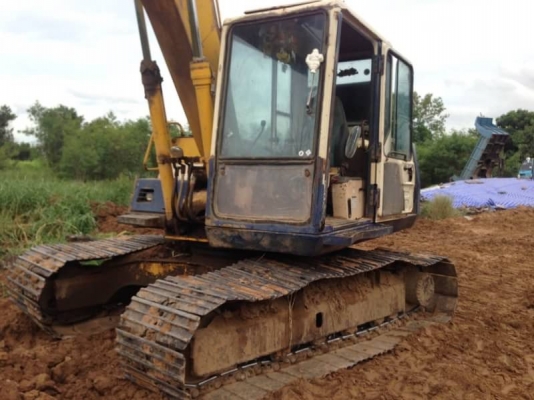 ขาย 395,000 บาท  KOMATSU PC120-5 เครื่องดี ปั้มแรง โช่หนา เอวแน่น ไฟฟ้าตัด เอกสารชื้อขาย   รถอยู่ จ.นครปฐม โทร&amp;ไอดีไลน์ 0610710295