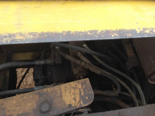 ขาย 395,000 บาท  KOMATSU PC120-5 เครื่องดี ปั้มแรง โช่หนา เอวแน่น ไฟฟ้าตัด เอกสารชื้อขาย   รถอยู่ จ.นครปฐม โทร&amp;ไอดีไลน์ 0610710295
