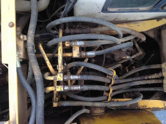 ขาย 395,000 บาท  KOMATSU PC120-5 เครื่องดี ปั้มแรง โช่หนา เอวแน่น ไฟฟ้าตัด เอกสารชื้อขาย   รถอยู่ จ.นครปฐม โทร&amp;ไอดีไลน์ 0610710295