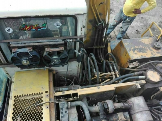 ขาย 395,000 บาท  KOMATSU PC120-5 เครื่องดี ปั้มแรง โช่หนา เอวแน่น ไฟฟ้าตัด เอกสารชื้อขาย   รถอยู่ จ.นครปฐม โทร&amp;ไอดีไลน์ 0610710295