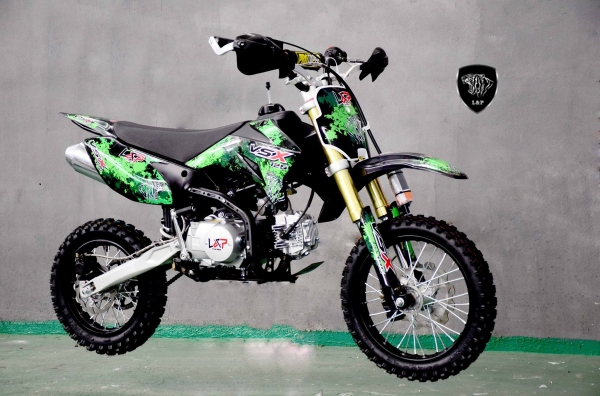 #VSX125  ระบบสตาร์ทเท้า  ความจุถังน้ำมัน 4L -4.5L #ในราคา27500บาท ????