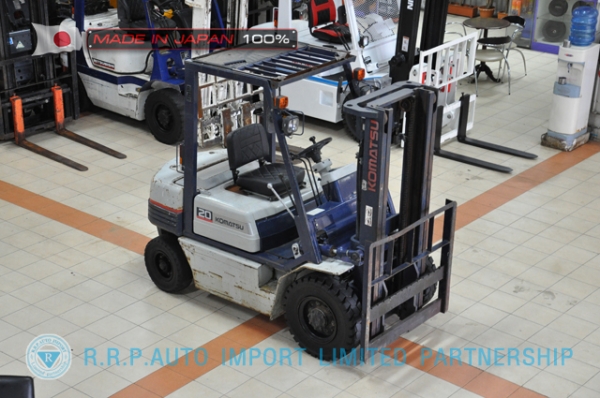 ขายรถโฟล์คลิฟท์มือสอง KOMATSU รุ่น FG20-252967 นำเข้าจากประเทศญี่ปุ่น 100\% ไม่เคยใช้งานในไทย