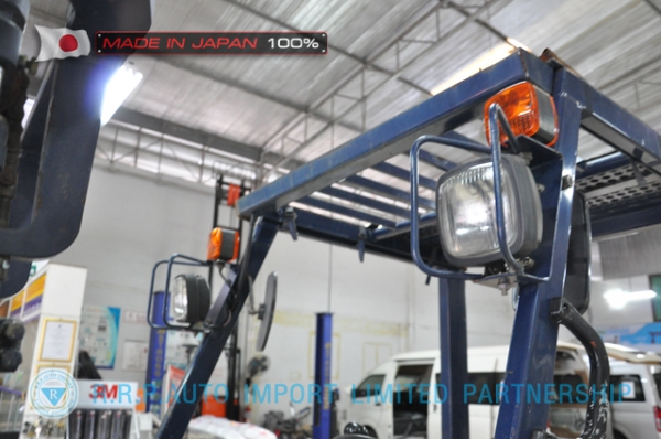 ขายรถโฟล์คลิฟท์มือสอง KOMATSU รุ่น FG20-252967 นำเข้าจากประเทศญี่ปุ่น 100\% ไม่เคยใช้งานในไทย