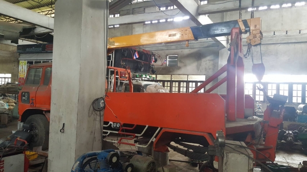 ขายตามสภาพ รถยก 6 ล้อ HINO FD166B มีวินซ์ และเครน TADANO 3 ตัน เครื่อง HO6C เทอร์โบ 210 แรงม้า เกียร์ HO คัสซีสวย เอกสารเล่มทะเบียนครบ ขายตามสภาพ รถยก 6 ล้อ HINO FD166B มีวินซ์ และเครน TADANO 3 ตัน เครื่อง HO6C เทอร์โบ 210 แรงม้า เกียร์ HO คัสซีสวย เอกสารเล่มทะเบียนครบ