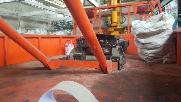 ขายตามสภาพ รถยก 6 ล้อ HINO FD166B มีวินซ์ และเครน TADANO 3 ตัน เครื่อง HO6C เทอร์โบ 210 แรงม้า เกียร์ HO คัสซีสวย เอกสารเล่มทะเบียนครบ ขายตามสภาพ รถยก 6 ล้อ HINO FD166B มีวินซ์ และเครน TADANO 3 ตัน เครื่อง HO6C เทอร์โบ 210 แรงม้า เกียร์ HO คัสซีสวย เอกสารเล่มทะเบียนครบ