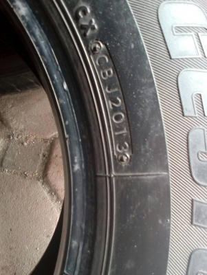215/70R16   BRIDGESTONE DURAVIS R611  ชุด 4 เส้น  tel. 081-427-3941
