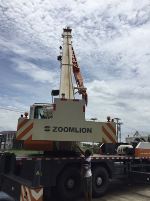 ขายรถเครน 25ตัน10ล้อ จากค่าย Zoomlion ทะเบียน
