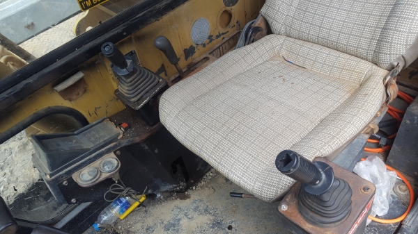 ต้องการขายด่วน E120.  พร้อมใช้งาน 0811724501