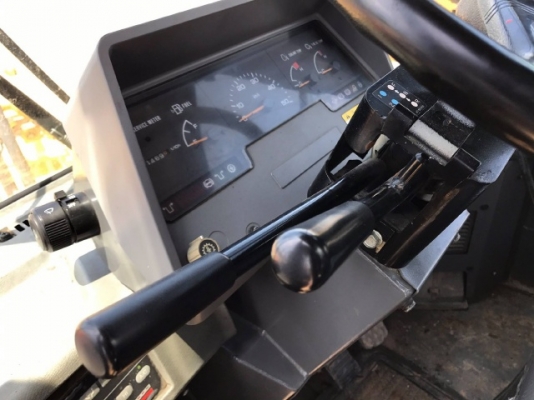 ขายรถตักล้อยาง KOMATSU WA100-3E แขนยาวพิเศษ รถนอกนำเข้าจากญี่ปุ่น สภาพสวยพร้อมใช้ มีVDOการทำงานครับ ขายรถตักล้อยาง KOMATSU WA100-3E แขนยาวพิเศษ รถนอกนำเข้าจากญี่ปุ่น สภาพสวยพร้อมใช้ มีVDOการทำงานครับ