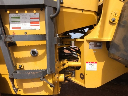 ขายรถตักล้อยาง KOMATSU WA100-3E แขนยาวพิเศษ รถนอกนำเข้าจากญี่ปุ่น สภาพสวยพร้อมใช้ มีVDOการทำงานครับ ขายรถตักล้อยาง KOMATSU WA100-3E แขนยาวพิเศษ รถนอกนำเข้าจากญี่ปุ่น สภาพสวยพร้อมใช้ มีVDOการทำงานครับ