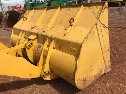 ขายรถตักล้อยาง KOMATSU WA100-3E แขนยาวพิเศษ รถนอกนำเข้าจากญี่ปุ่น สภาพสวยพร้อมใช้ มีVDOการทำงานครับ ขายรถตักล้อยาง KOMATSU WA100-3E แขนยาวพิเศษ รถนอกนำเข้าจากญี่ปุ่น สภาพสวยพร้อมใช้ มีVDOการทำงานครับ