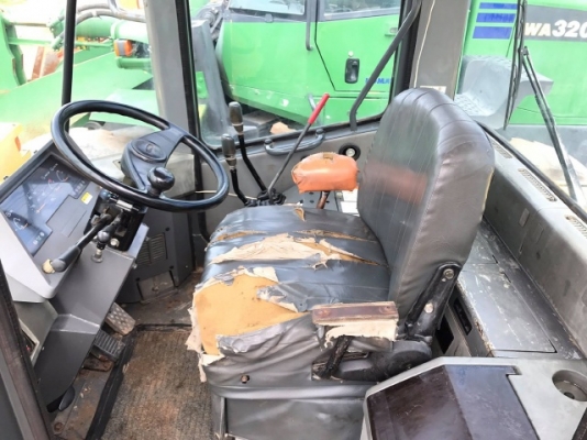 ขายรถตักล้อยาง KOMATSU WA100-3E แขนยาวพิเศษ รถนอกนำเข้าจากญี่ปุ่น สภาพสวยพร้อมใช้ มีVDOการทำงานครับ ขายรถตักล้อยาง KOMATSU WA100-3E แขนยาวพิเศษ รถนอกนำเข้าจากญี่ปุ่น สภาพสวยพร้อมใช้ มีVDOการทำงานครับ