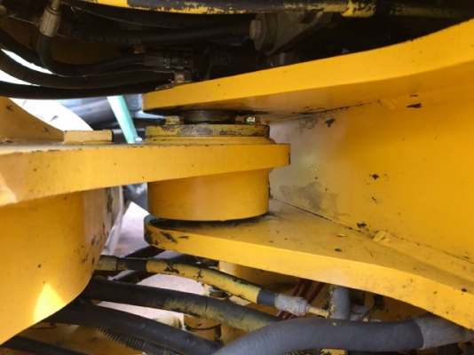 ขายรถตักล้อยาง KOMATSU WA100-3E แขนยาวพิเศษ รถนอกนำเข้าจากญี่ปุ่น สภาพสวยพร้อมใช้ มีVDOการทำงานครับ ขายรถตักล้อยาง KOMATSU WA100-3E แขนยาวพิเศษ รถนอกนำเข้าจากญี่ปุ่น สภาพสวยพร้อมใช้ มีVDOการทำงานครับ