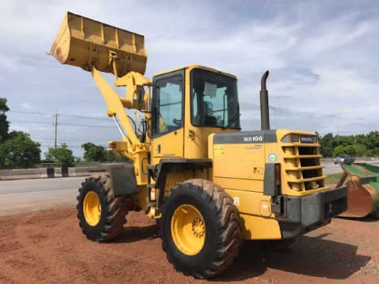 ขายรถตักล้อยาง KOMATSU WA100-3E แขนยาวพิเศษ รถนอกนำเข้าจากญี่ปุ่น สภาพสวยพร้อมใช้ มีVDOการทำงานครับ ขายรถตักล้อยาง KOMATSU WA100-3E แขนยาวพิเศษ รถนอกนำเข้าจากญี่ปุ่น สภาพสวยพร้อมใช้ มีVDOการทำงานครับ