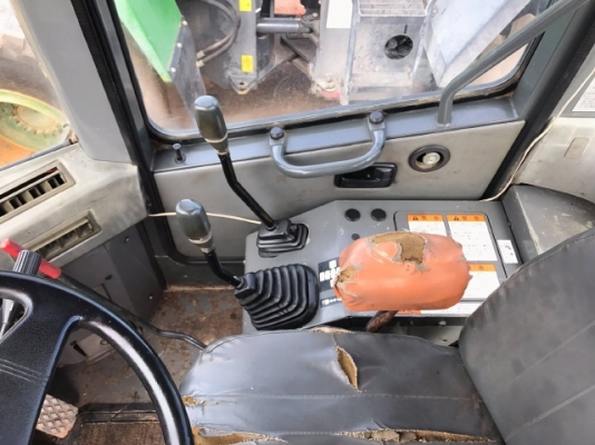 ขายรถตักล้อยาง KOMATSU WA100-3E แขนยาวพิเศษ รถนอกนำเข้าจากญี่ปุ่น สภาพสวยพร้อมใช้ มีVDOการทำงานครับ ขายรถตักล้อยาง KOMATSU WA100-3E แขนยาวพิเศษ รถนอกนำเข้าจากญี่ปุ่น สภาพสวยพร้อมใช้ มีVDOการทำงานครับ