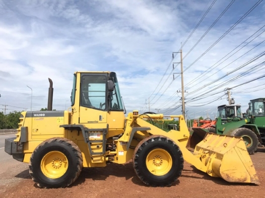 ขายรถตักล้อยาง KOMATSU WA100-3E แขนยาวพิเศษ รถนอกนำเข้าจากญี่ปุ่น สภาพสวยพร้อมใช้ มีVDOการทำงานครับ ขายรถตักล้อยาง KOMATSU WA100-3E แขนยาวพิเศษ รถนอกนำเข้าจากญี่ปุ่น สภาพสวยพร้อมใช้ มีVDOการทำงานครับ