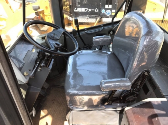 ขายรถตักล้อยาง KOMATSU WA100-3E แขนยาวพิเศษ รถนอกนำเข้าจากญี่ปุ่น สภาพสวยพร้อมใช้ มีVDOการทำงานครับ ขายรถตักล้อยาง KOMATSU WA100-3E แขนยาวพิเศษ รถนอกนำเข้าจากญี่ปุ่น สภาพสวยพร้อมใช้ มีVDOการทำงานครับ