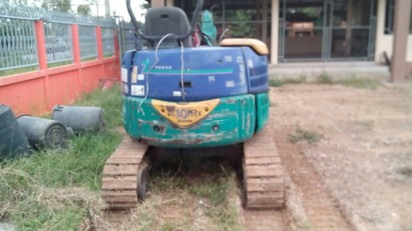 รถแบคโฮ PC 30 ราคา 280,000 บาท รถภาคกลาง รถแบคโฮ PC 30 ราคา 280,000 บาท รถภาคกลาง