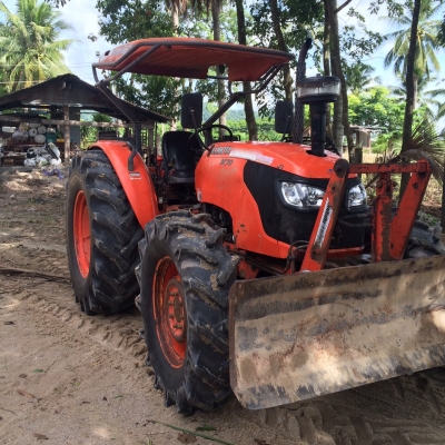 รถไถ KUBOTA 7040  ,  2 เพลา.  ,  ( มีขาย 2 คัน. )     สนใจติดต่อ  081 - 9706989