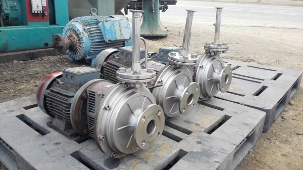 ** เหลือ 2 ตัว ** ปั้มน้ำเคมีหัวสแตนเลสอิตาลี่ IDROPRES ITALY 5.5 HP 2920 RPM 380V ตัดมาสดๆพร้อมใช้ ** เหลือ 2 ตัว ** ปั้มน้ำเคมีหัวสแตนเลสอิตาลี่ IDROPRES ITALY 5.5 HP 2920 RPM 380V ตัดมาสดๆพร้อมใช้