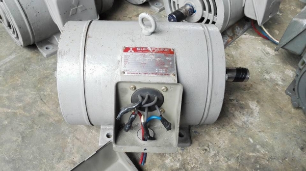 ** SOLD ** มาใหม่อีกชุด ** มอเตอร์ Mitsubishi JAPAN 3 HP 1420 RPM 380V Type SB-J ตัวญี่ปุ่นรุ่นทนทุ่นเดิมพร้อมใช้ ** SOLD ** มาใหม่อีกชุด ** มอเตอร์ Mitsubishi JAPAN 3 HP 1420 RPM 380V Type SB-J ตัวญี่ปุ่นรุ่นทนทุ่นเดิมพร้อมใช้