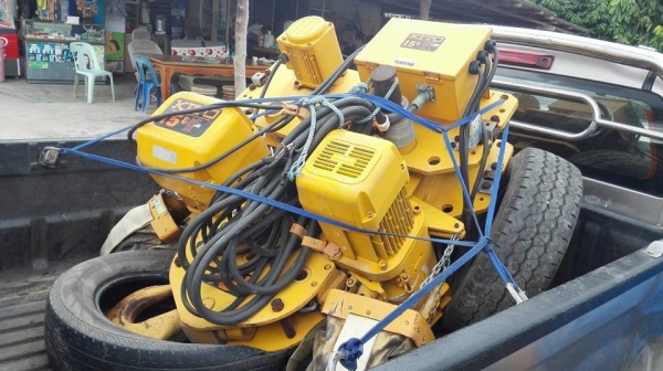 ** SOLD ** รอกโซ่ไฟฟ้าญี่ปุ่น KITO 15 ตัน 4 ทิศทาง โซ่ยาว 12 m ไฟตรง 380V ของประมูลราชการใช้น้อยสภาพ
