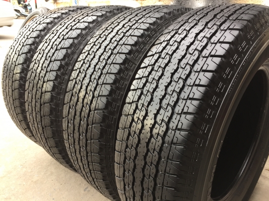 ยาง Bridgstone 245-70-16 ปี 16 ครบชุด 4 เส้น 8000  สวยๆไม่บวมไม่กินข้างดอกยางเหลือเยอะเอาไปวิ่งกันใด้อีกยาวค่ะ