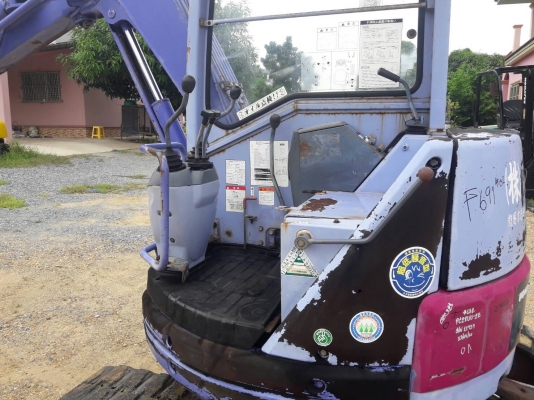 ขายรถแบคโฮ KOMATSU PC 28 UU-2E(เท่า PC30)  เครื่อง3D82AE-3D   บูมออฟเซท คอนโทลสั้นไฟฟ้า   ติดต่อ 098-7962549
