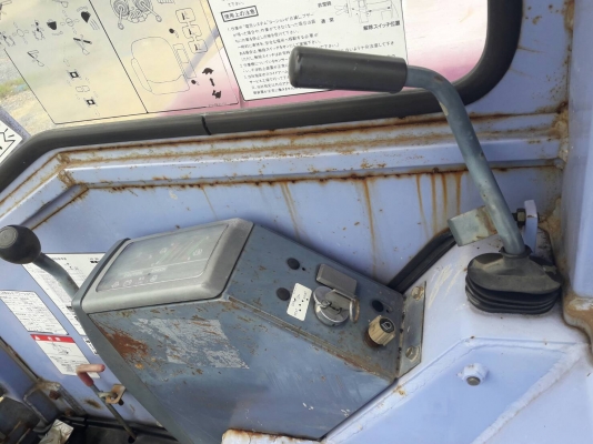 ขายรถแบคโฮ KOMATSU PC 28 UU-2E(เท่า PC30)  เครื่อง3D82AE-3D   บูมออฟเซท คอนโทลสั้นไฟฟ้า   ติดต่อ 098-7962549