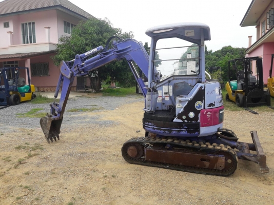 ขายรถแบคโฮ KOMATSU PC 28 UU-2E(เท่า PC30)  เครื่อง3D82AE-3D   บูมออฟเซท คอนโทลสั้นไฟฟ้า   ติดต่อ 098-7962549
