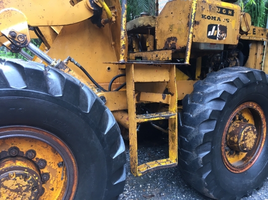 รถตักล้อยาง KOMATSU JH30b รถสวยพร้อมใช้งาน เอกสารซื้อ-ขาย