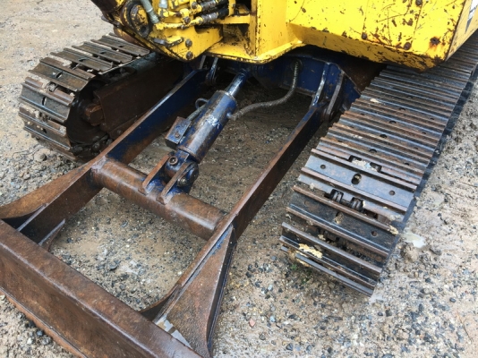 ขายรถขุดเล็ก แบคโครเล็กkomatsu pc30-6สภาพพร้อมทำงาน