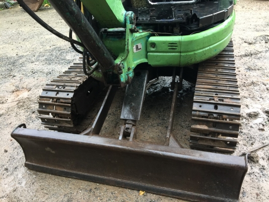 ขายรถขุดเล็ก แบคโครเล็กkomatsu pc30mr-1สภาพพร้อมทำงาน