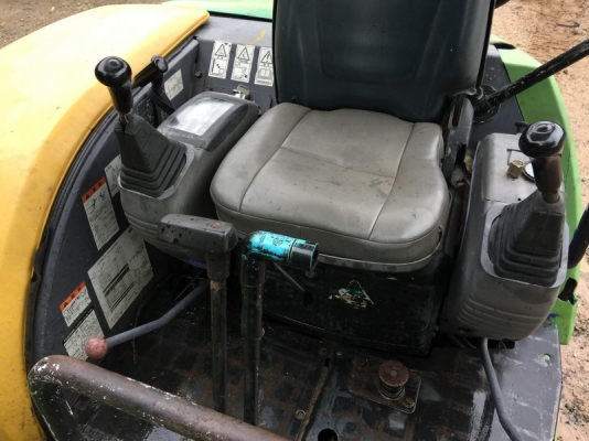 ขายรถขุดเล็ก แบคโครเล็กkomatsu pc30mr-1สภาพพร้อมทำงาน