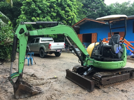 ขายรถขุดเล็ก แบคโครเล็กkomatsu pc30mr-1สภาพพร้อมทำงาน